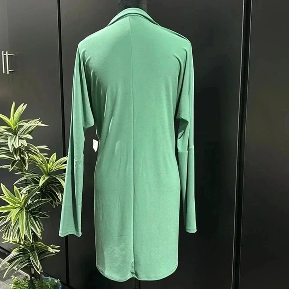 Bar III V-neck collar,loose fit,long sleeve scarf tie belt,ruching,stretch comfy - Picture 4 of 12